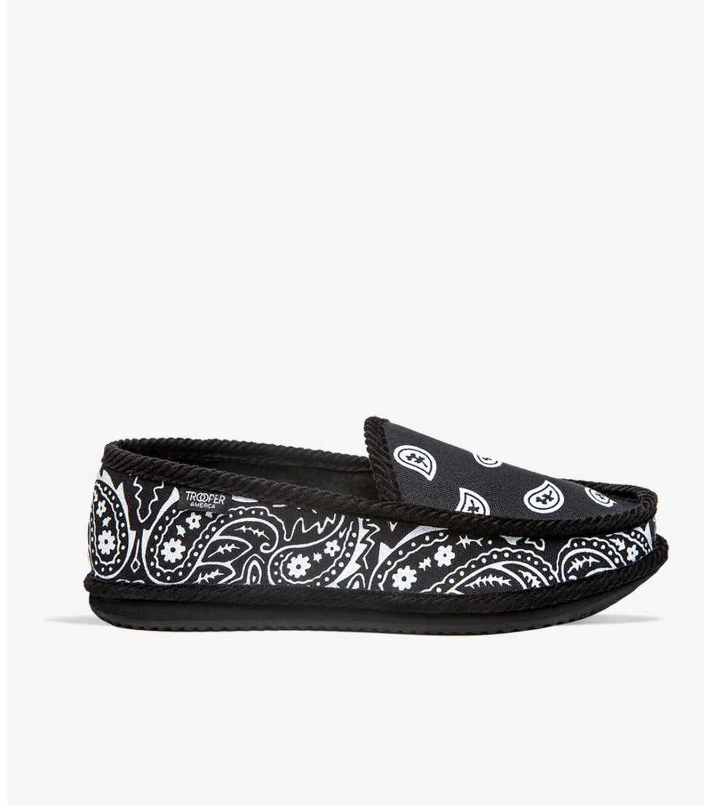 Trooper shoe