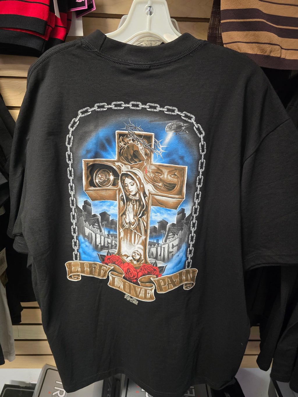 Dyseone tee