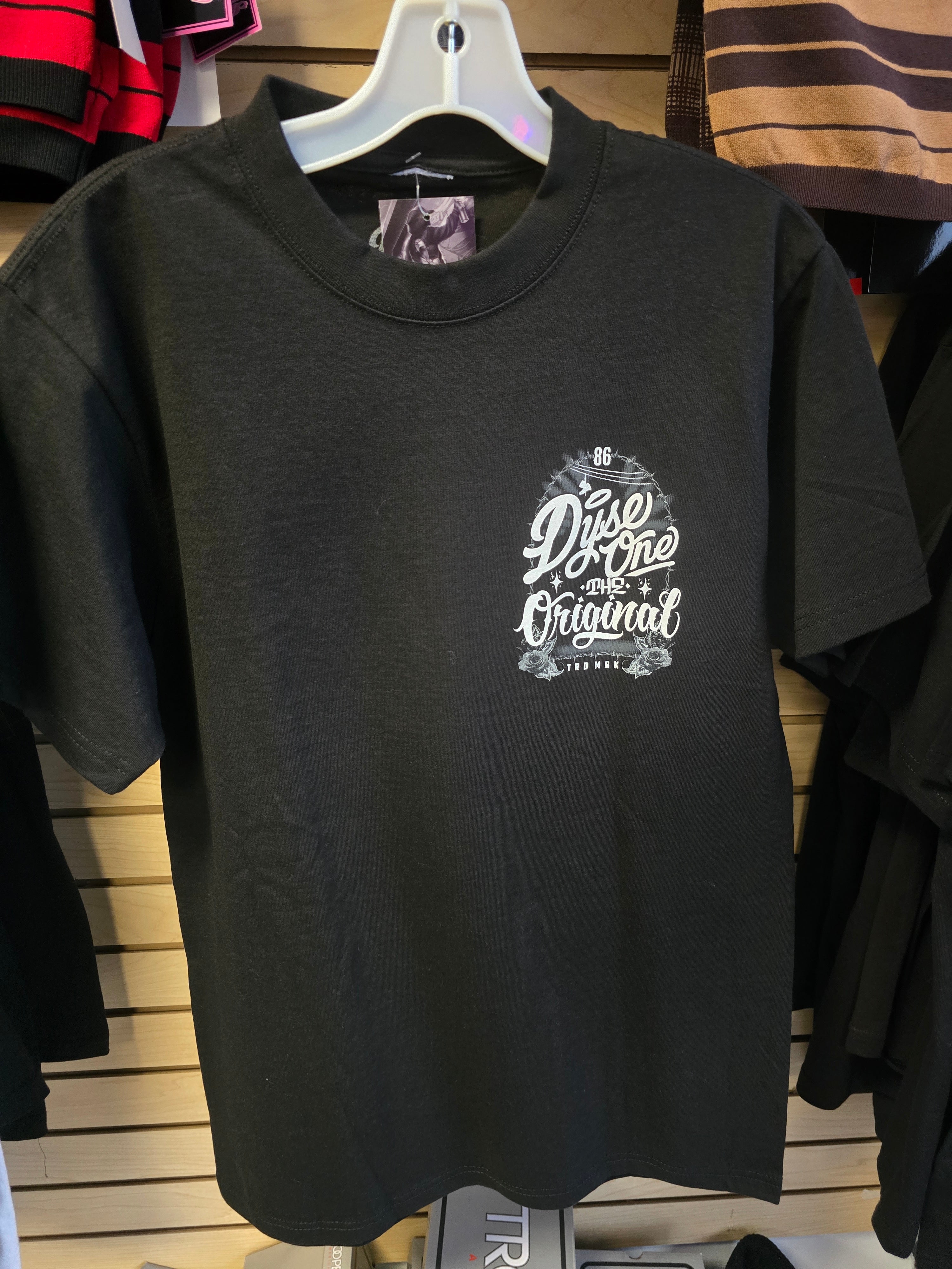 Dyseone tee