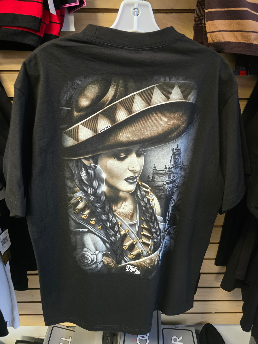 Dyseone tee