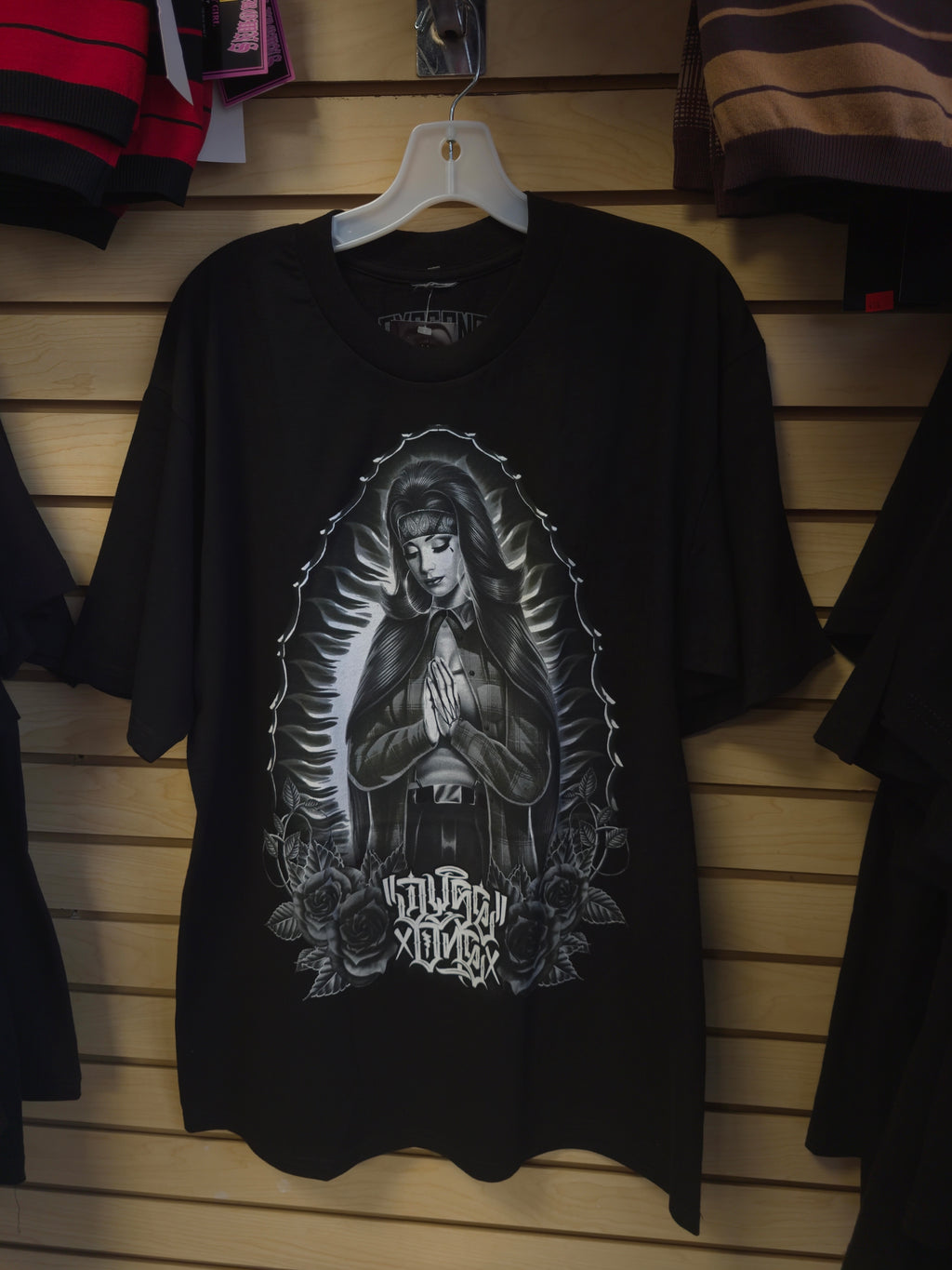 Dyseone tee