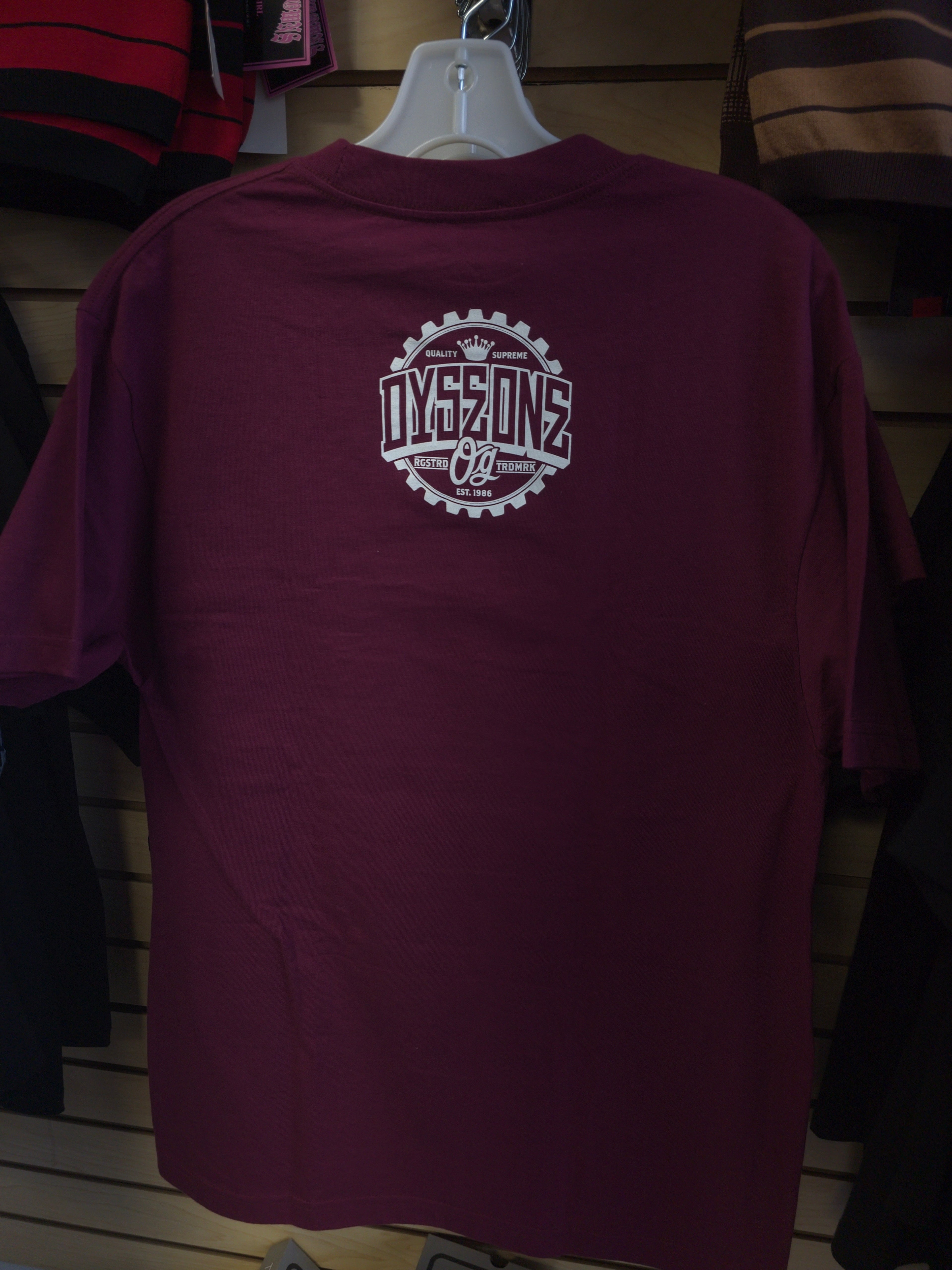 Dyseone tee