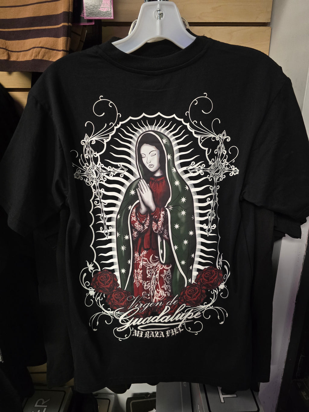 Mi raza tee
