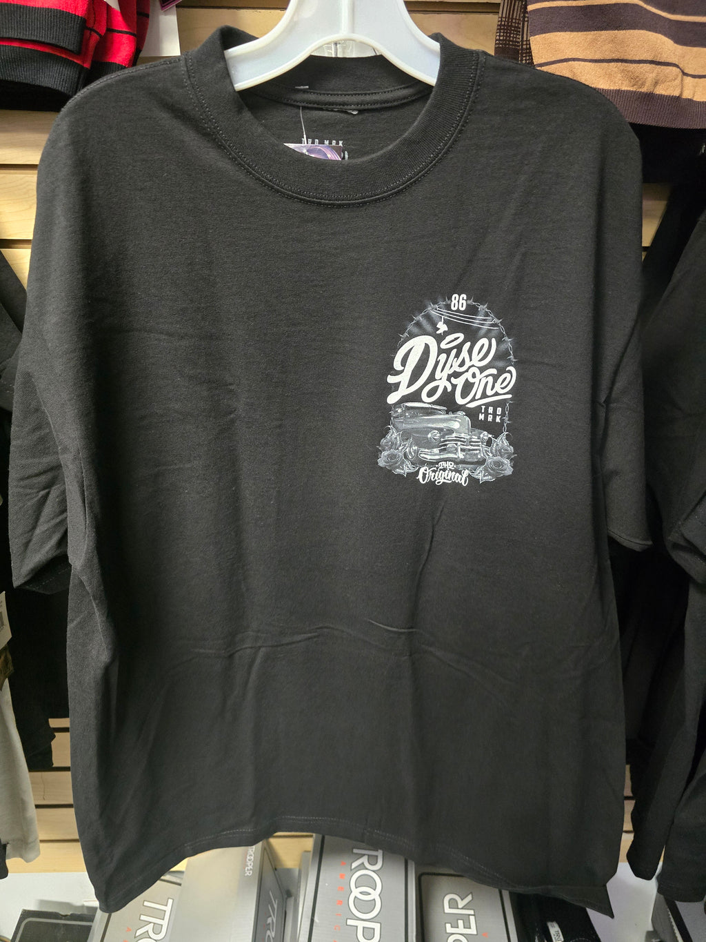Dyseone tee