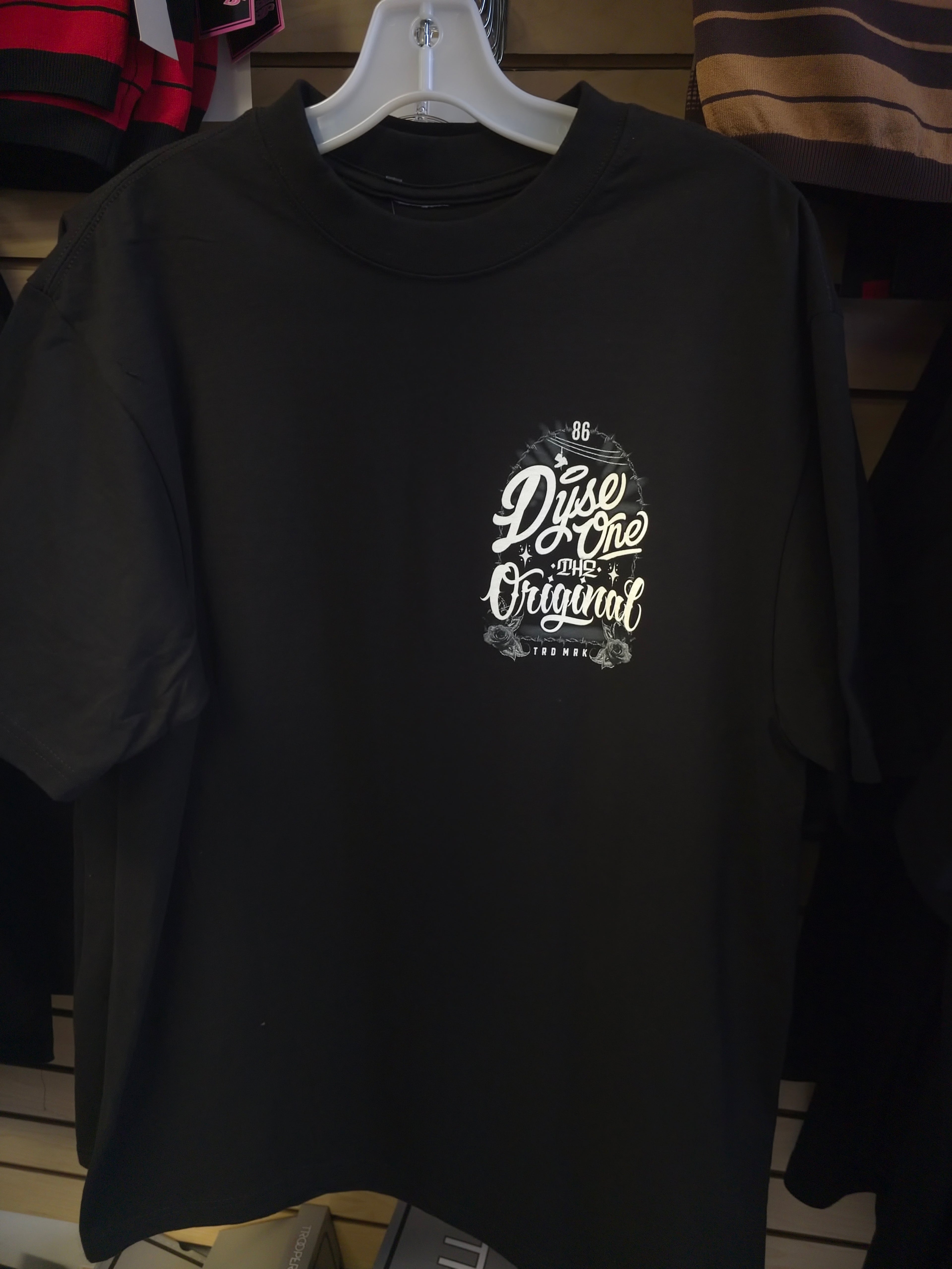 Dyseone tee
