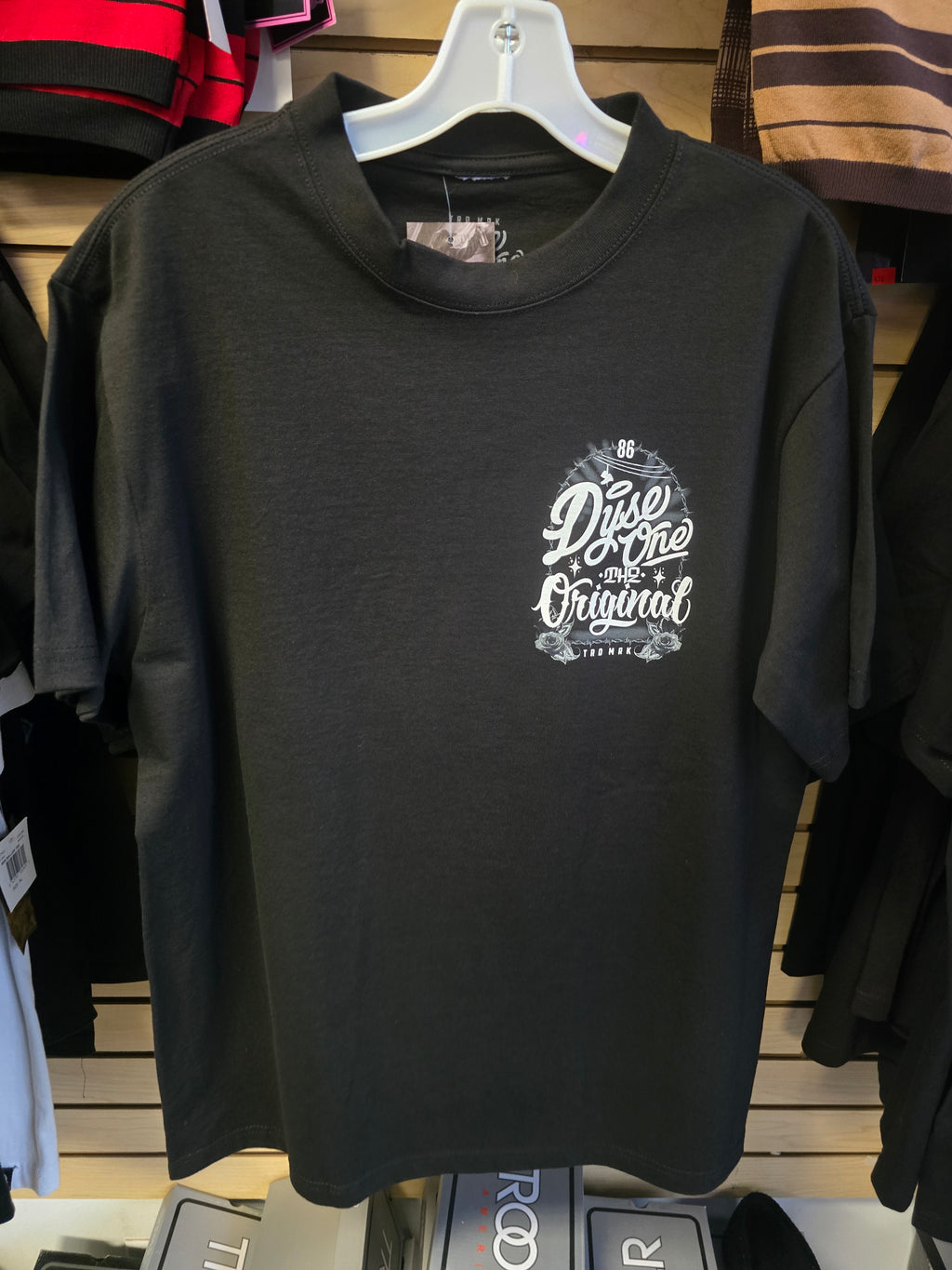 Dyseone tee